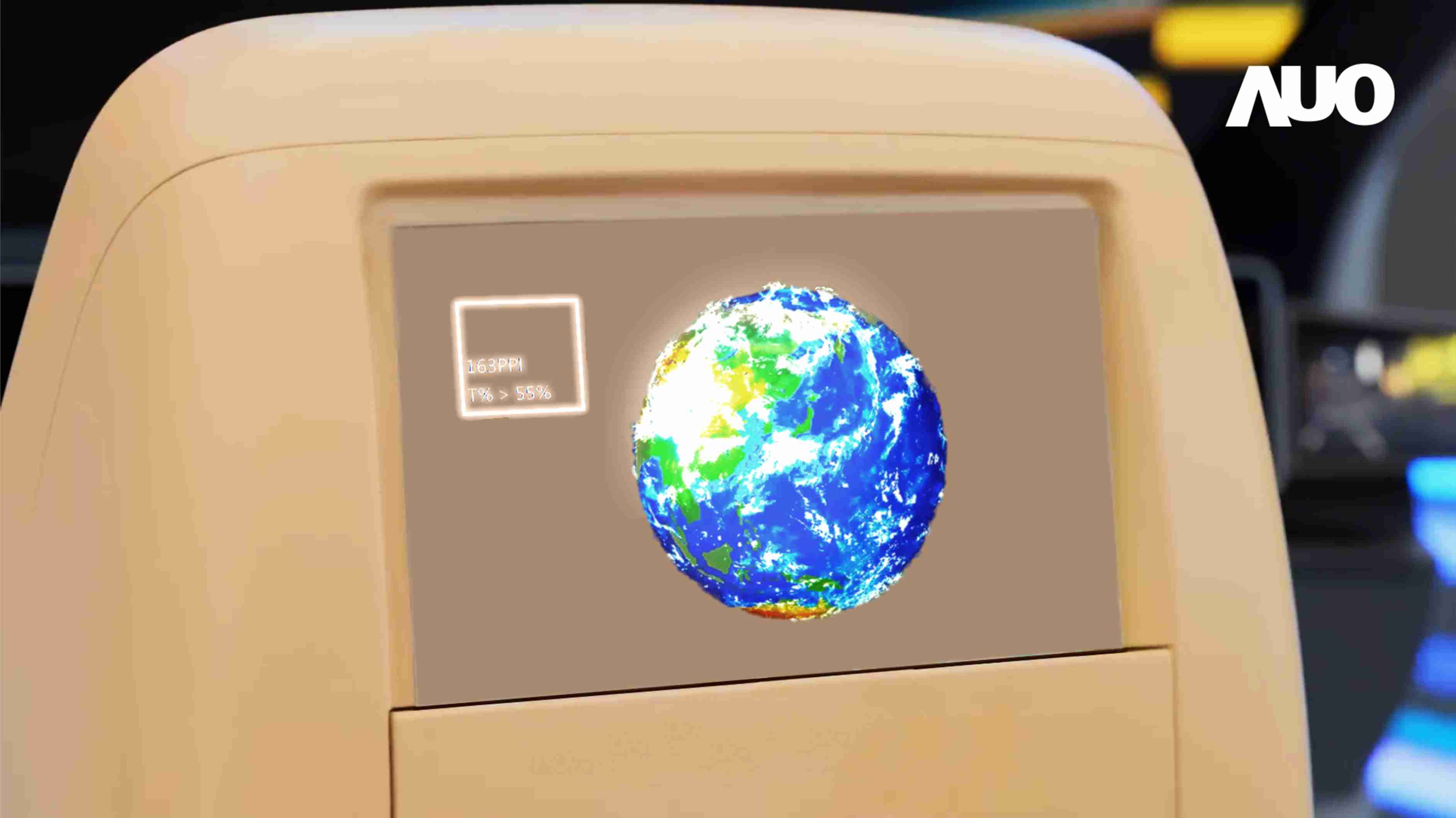 z6尊龙突破设计与制程挑战，，，推出全球最高分辨率163ppi的13.5吋透明Micro LED面板，，，并积极布局智能车市场，，以期拓展透明显示应用的可能性